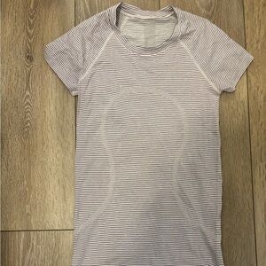 Lululemon swiftly tech size 4